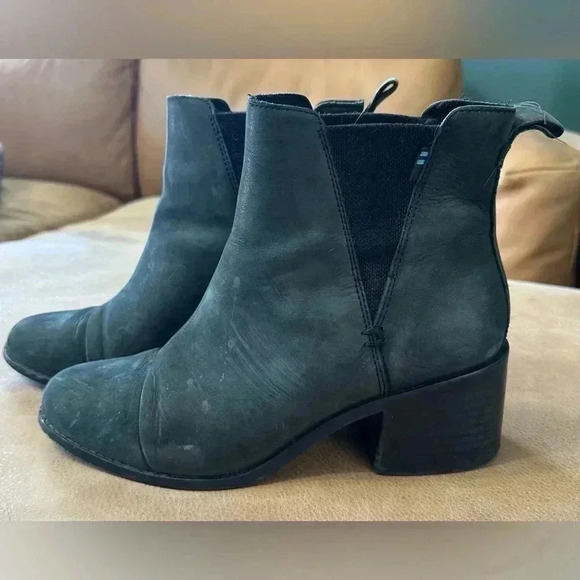 TOMS Women's Esme Bootie Black Leather Size 8.5 - Picture 1 of 8
